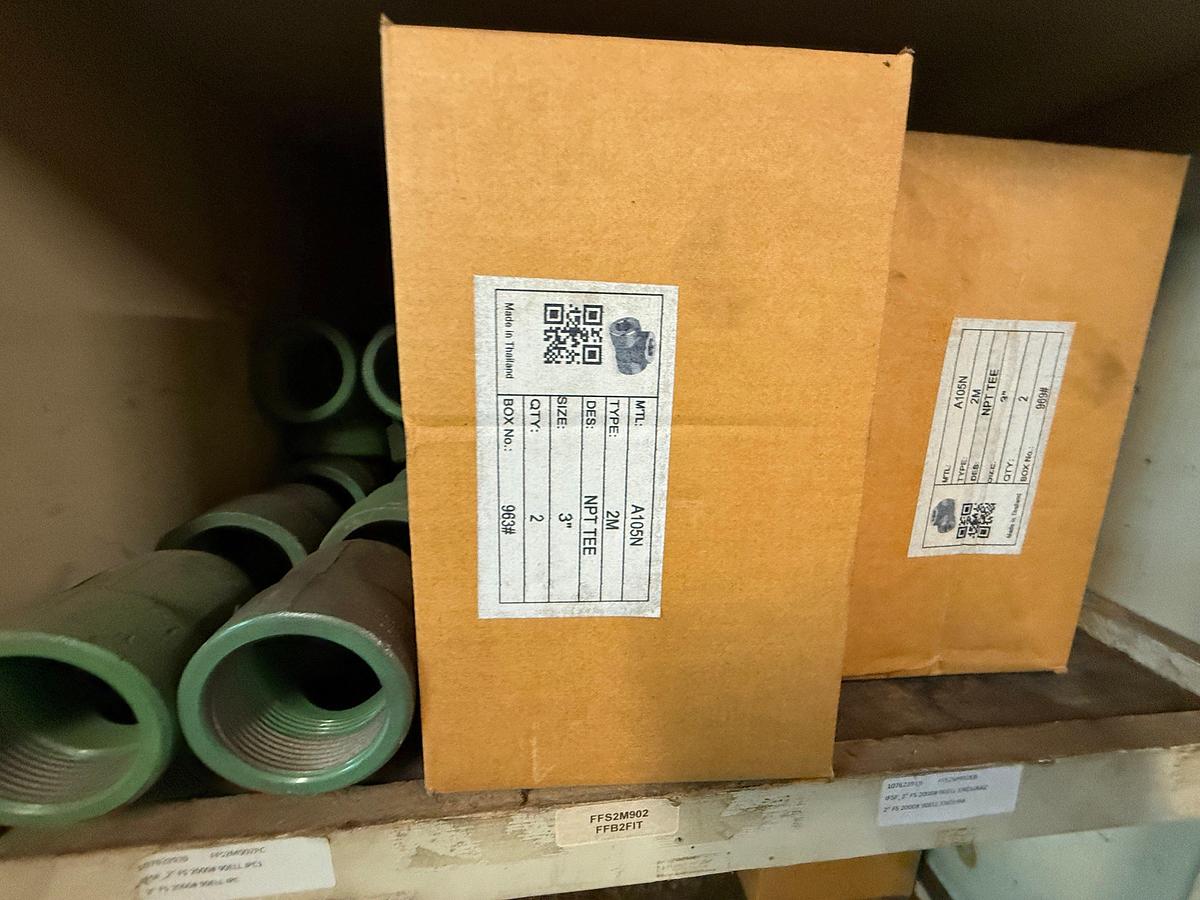 Used SECTION OF (100+) MOSTLY 1/8” THRU 3” 2K WP HEAVY WALL PIPE FITTINGS