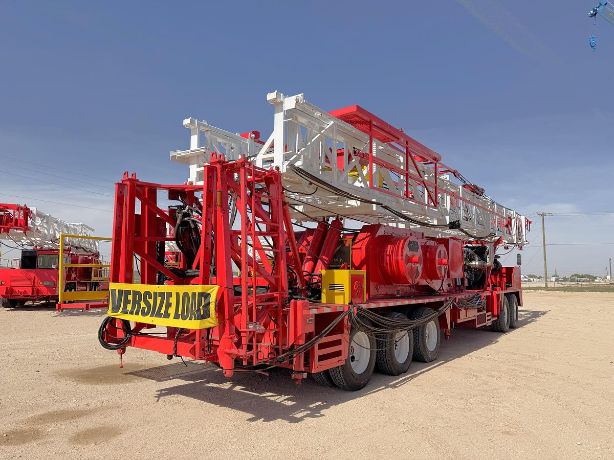 Used FRESHLY REFURBED 2007 CROWN CE600 DD 5 AXLE WELL SERVICE RIG 104'x265K MAST (2026 CAT IV)