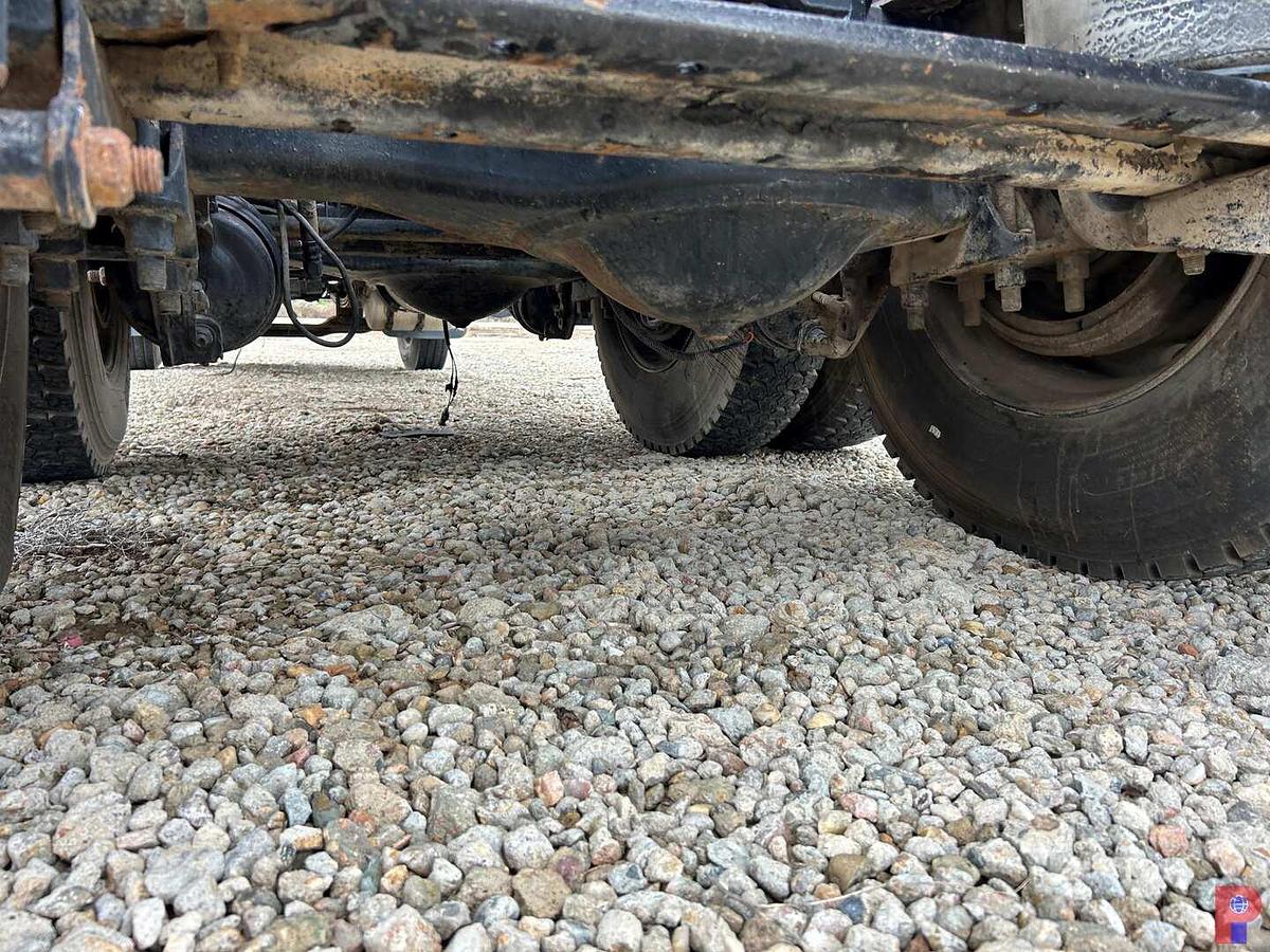 Used 1999 MACK CH613 CAB & CHASSIS W/ CT REEL