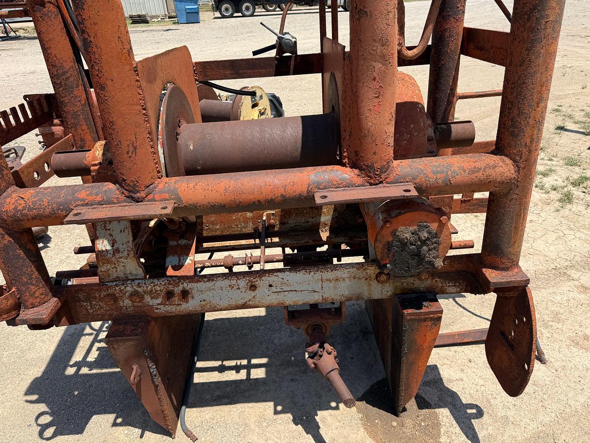 Used TULSA 70T (65K LBS) MECHANICAL WINCH W/ (2) HEADACHE RACKS