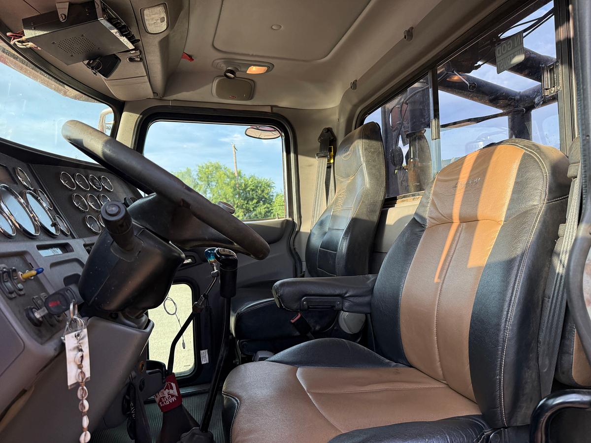 Used 2013 PETERBILT 367 T/A DAYCAB GIN POLE TRUCK