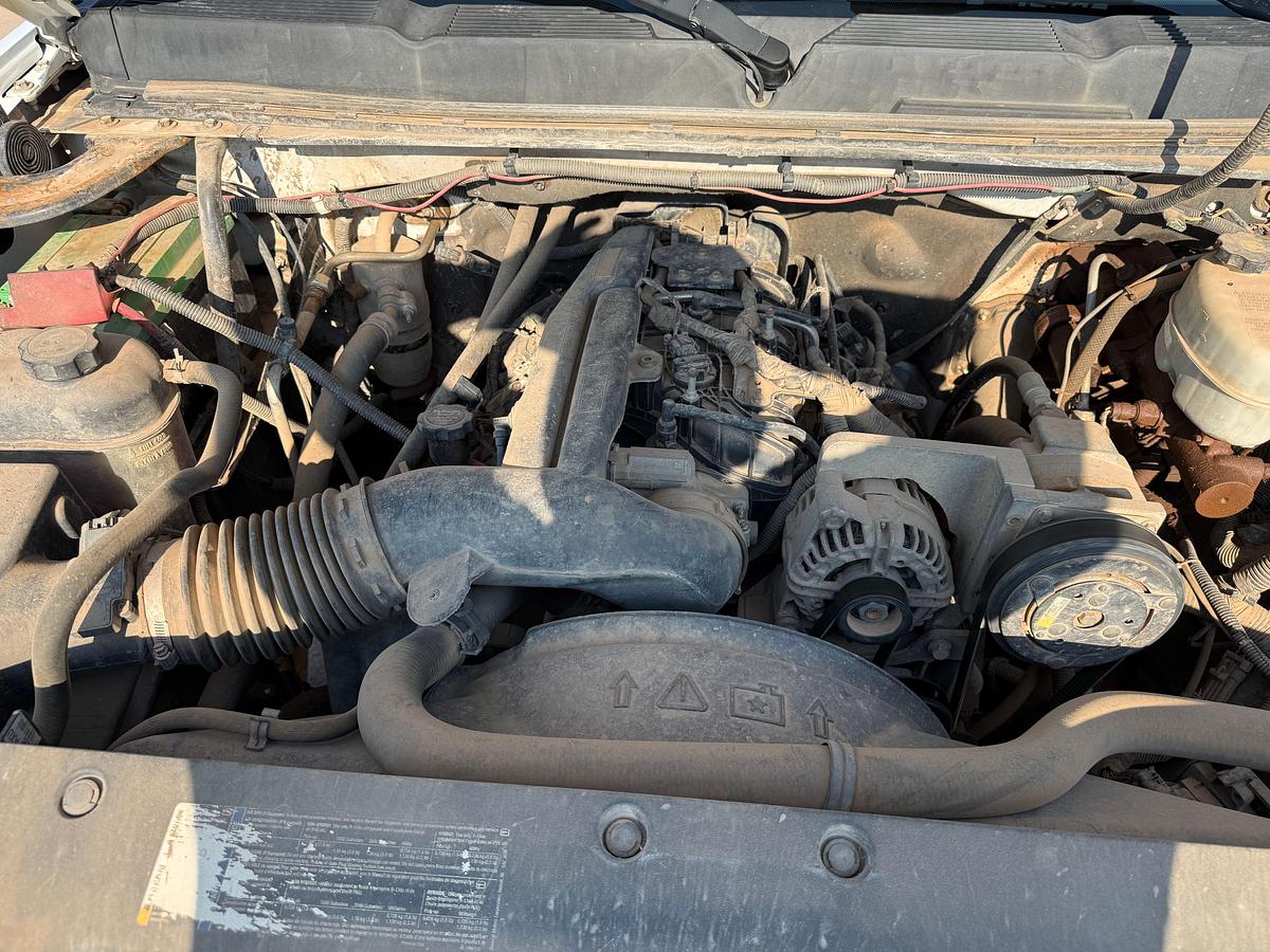 Used 2010 CHEVROLET  SILVERADO 3500 4X4 ROUSTABOUT WINCH TRUCK