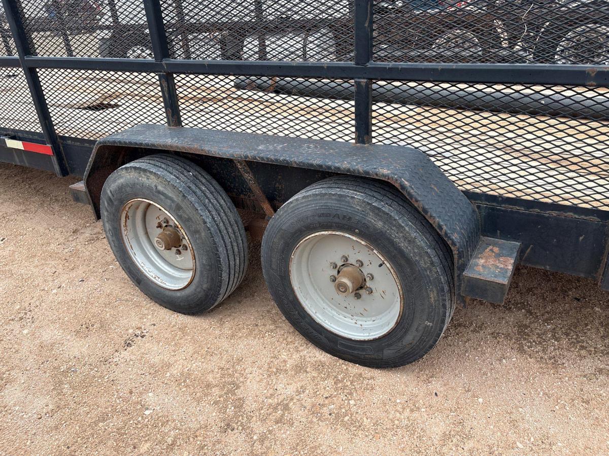 Used 2015 TEXAS PRIDE 30’ X 7’ T/A GOOSENECK TRAILER