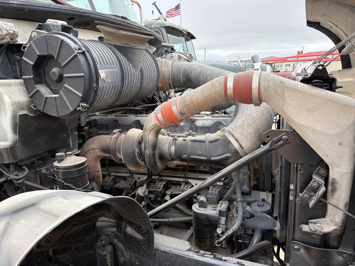 Used 2005 MACK T/A KILL TRUCK & 2013 TROXELL 130BBL KILL TRAILER