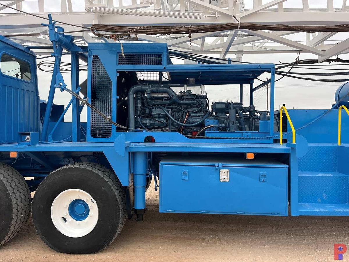 Used SJ PETROLEUM DD 104’-225K 5-AXLE WELL SERVICE WORKOVER RIG