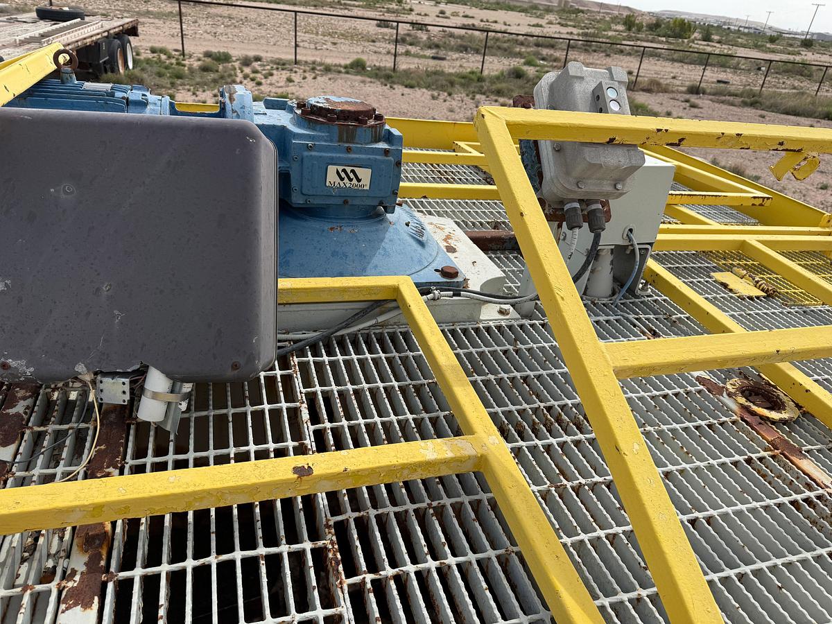 Used CONTINENTAL EMSCO FB-1600 5K WP TRIPLEX MUD PUMP W/ AC ELECTRIC MOTOR &  MIXING TANK SKIDDED