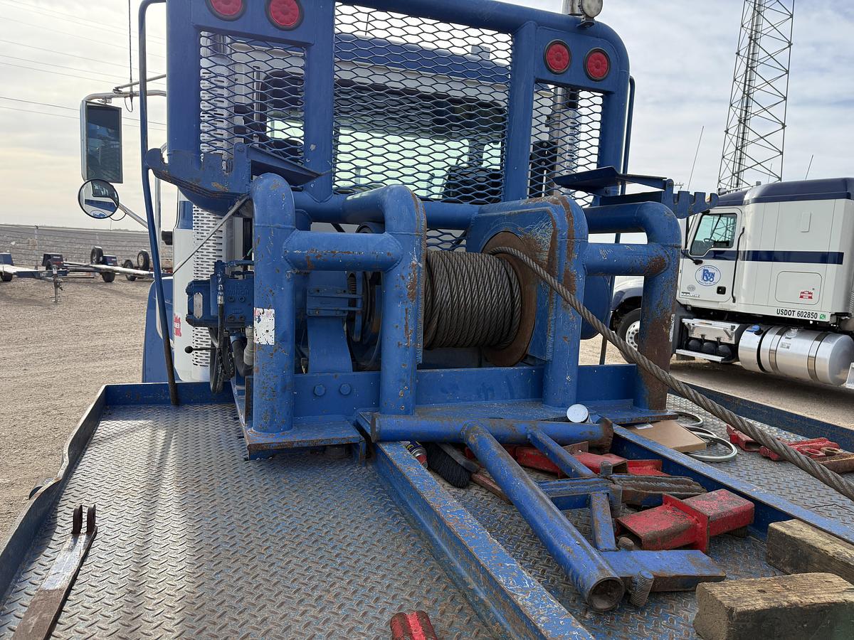 Used 2014 MACK PINNACLE CHU613 T/A 80K HYD. SLICK BACK WINCH TRUCK