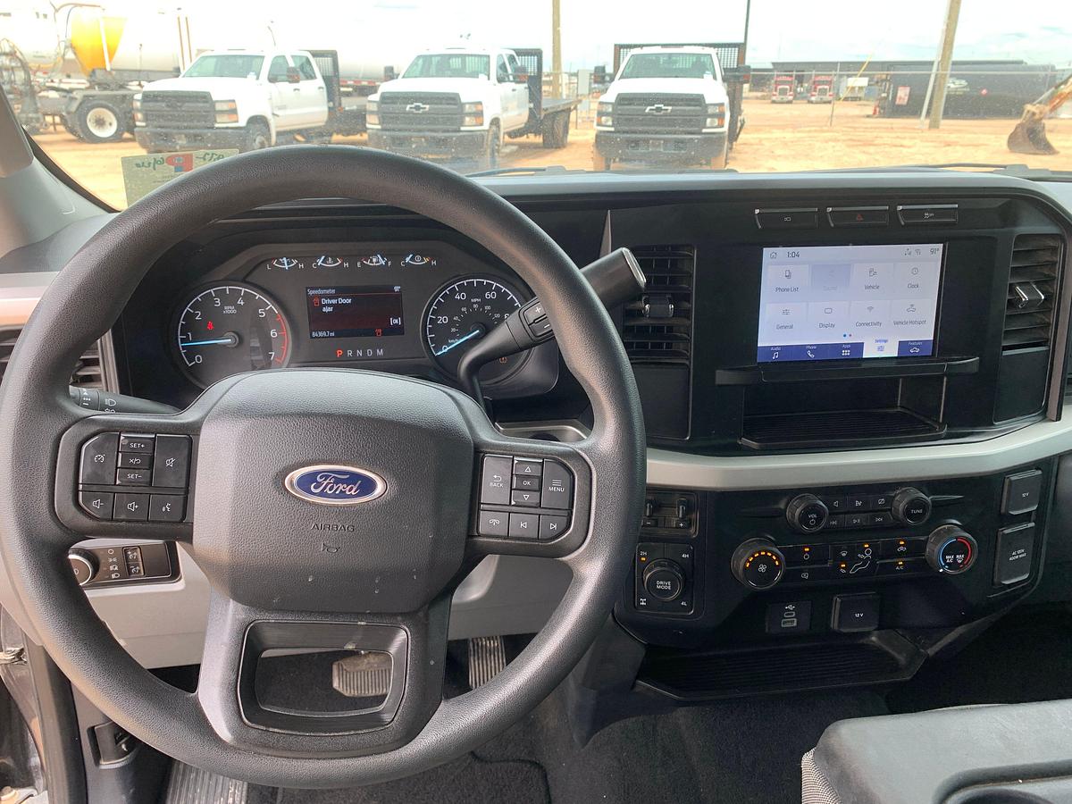 Used 2023 FORD F-250 SUPER DUTY CREW CAB PICKUP TRUCK