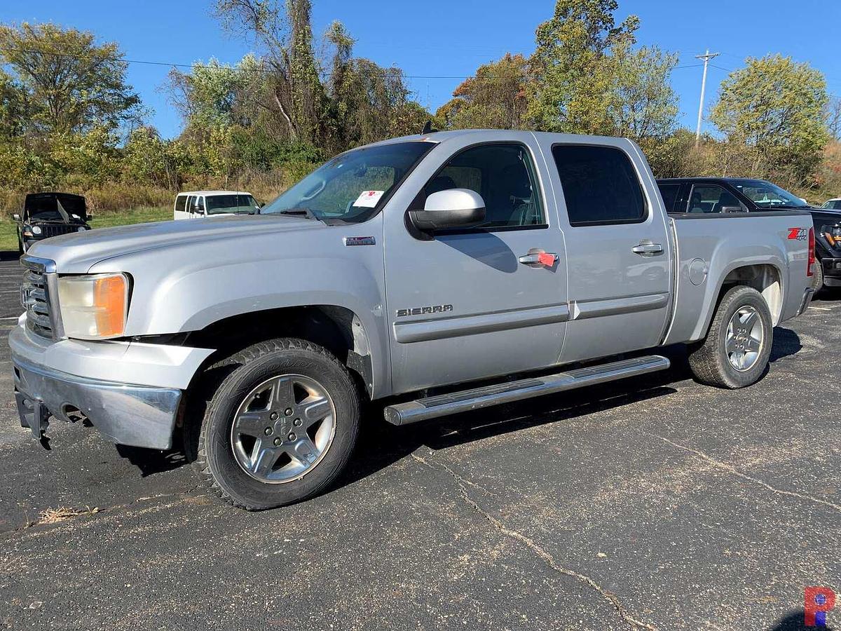 Used 2013 GMC SIERRA 1500 SLE 4X4 CREW CAB PICKUP