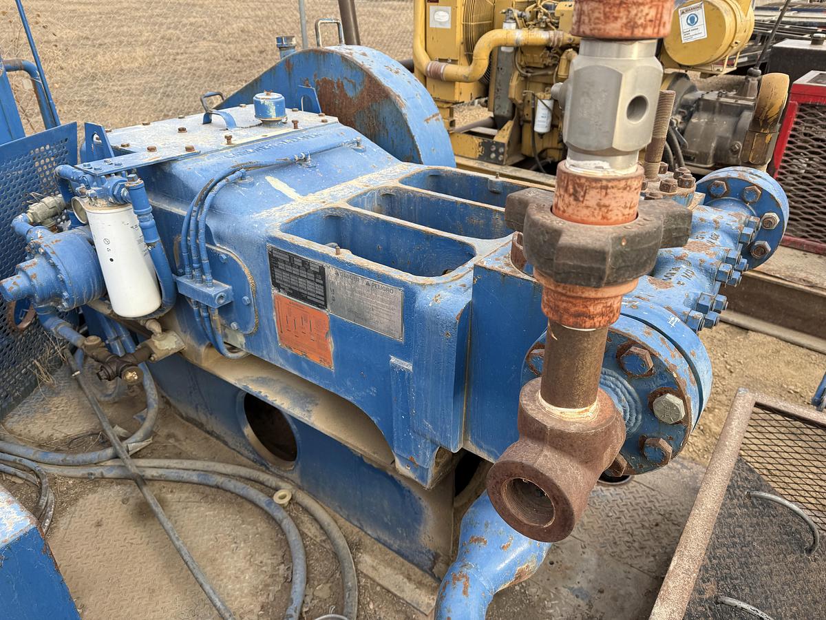 Used GARDNER DENVER TEE 5K WP TRIPLEX WELL SERVICE PUMP, SKIDDED