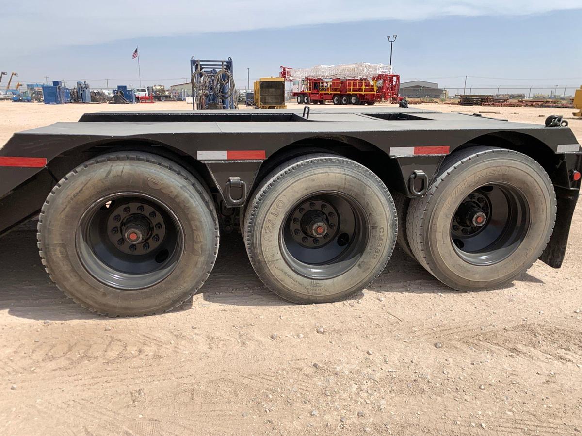 Used 2006 WITZCO CHALLENGER RGN 45 Ton Triple Tandem Axle Lowboy