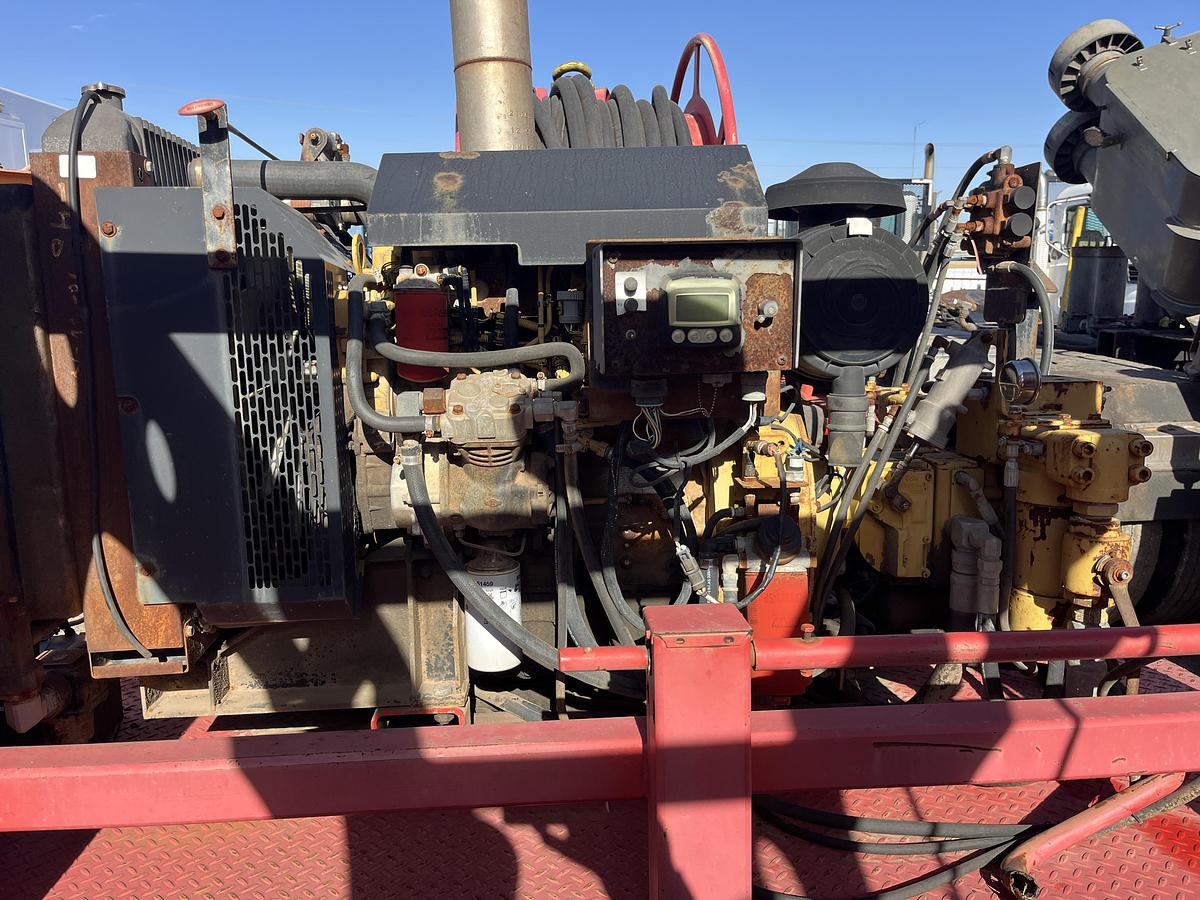 Used 2010 VENTURETECH XK-90 POWER SWIVEL MTD. T/A GOOSENECK TRAILER