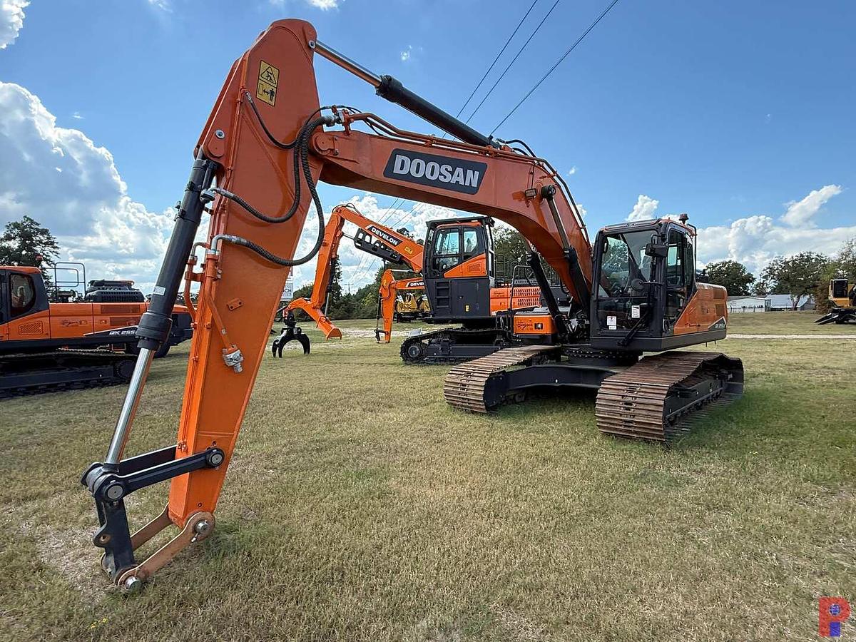 Used (NEW) DOOSAN DX255LC-7 EXCAVATOR