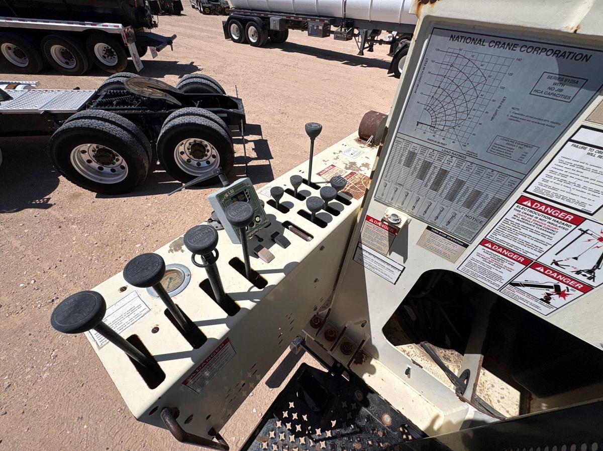 Used 2010 PETERBILT 367 T/A DAYCAB 26-TON CRANE TRUCK