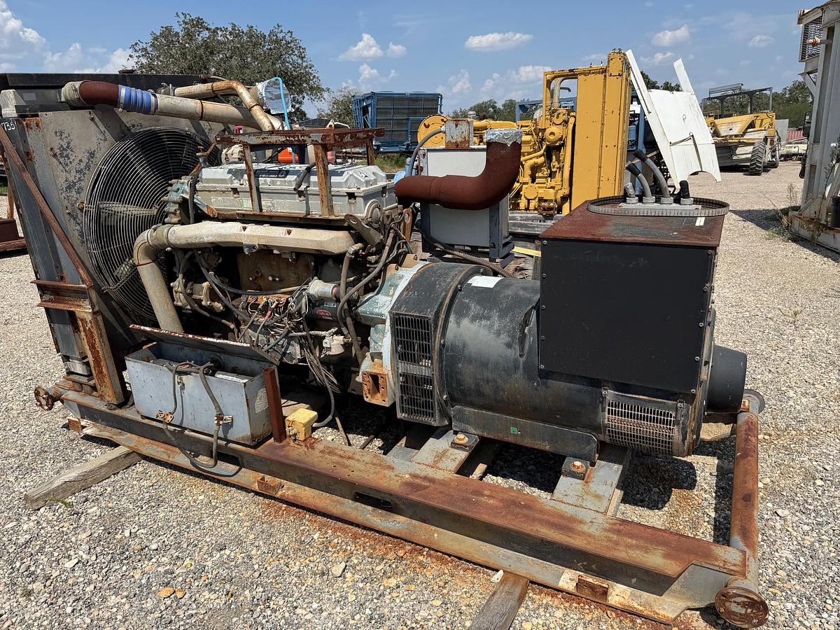 Used DETROIT SERIES 60 W/ 375-KW GENERATOR, SKIDDED