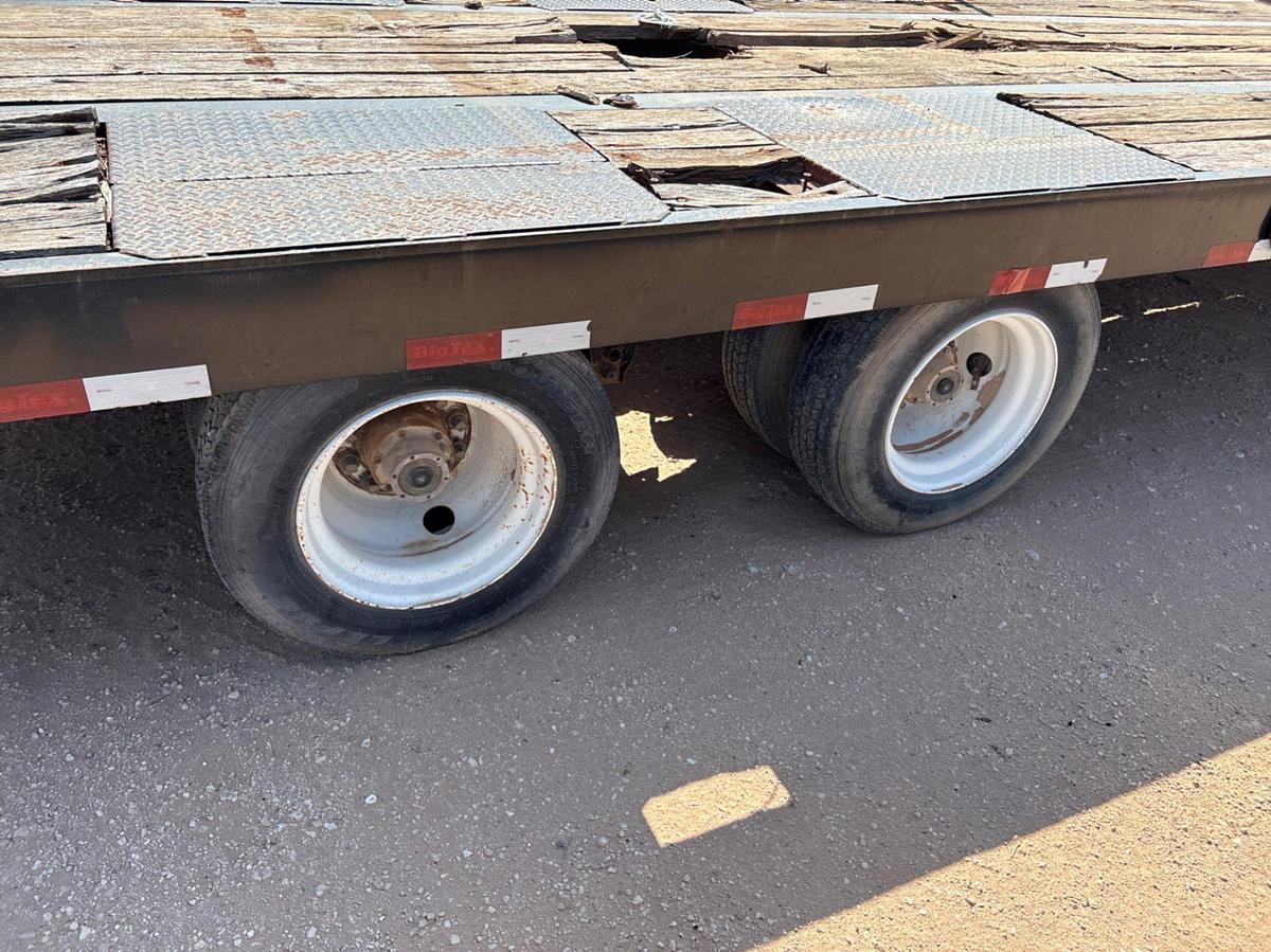 Used 2014 BIG TEX 30’ X 102” T/A BUMPER PULL TRAILER
