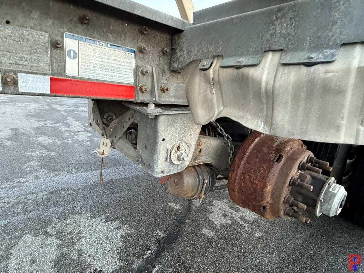 Used 2017 HEIL 1040 CU. FT T/A DRY BULK PNEUMATIC TRAILER