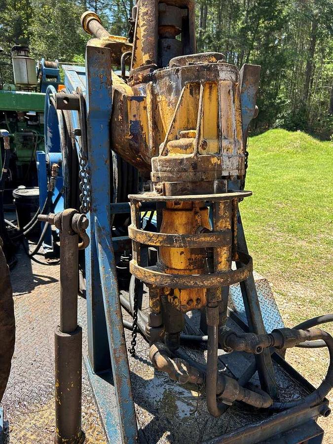 Used NOV BOWEN S-85 POWER SWIVEL MTD ON 2007 AMERITRAIL GOOSENECK T/A TRAILER