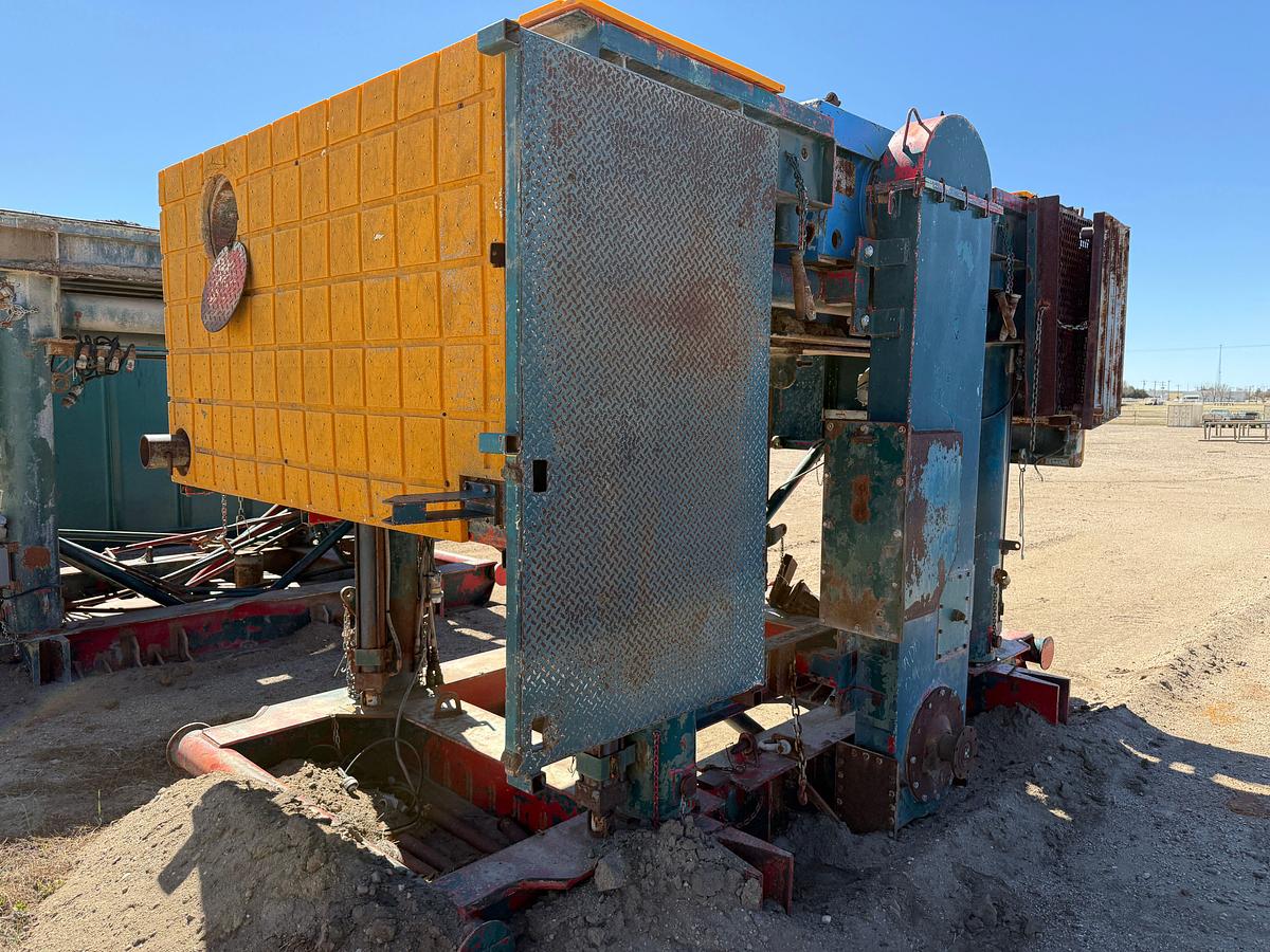 Used 2-SECTION 16.6’ H TELESCOPING SUB STRUCTURE W/ ZP175 ROTARY TABLE, RIGHT ANGLE DRIVE, & 33’ x 120” SKIDDED RIG RAMPS