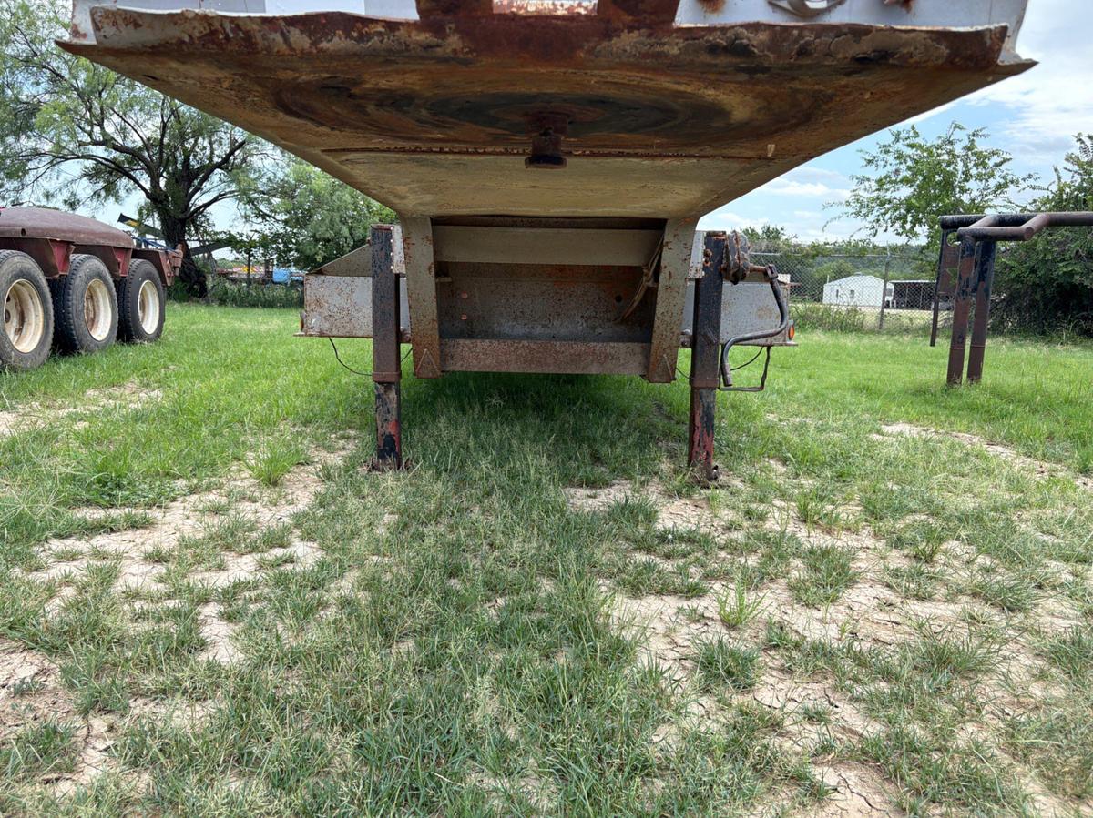 Used 1999 FONTAINE 40’ X 102” T/A LOWBOY EQUIPMENT TRAILER