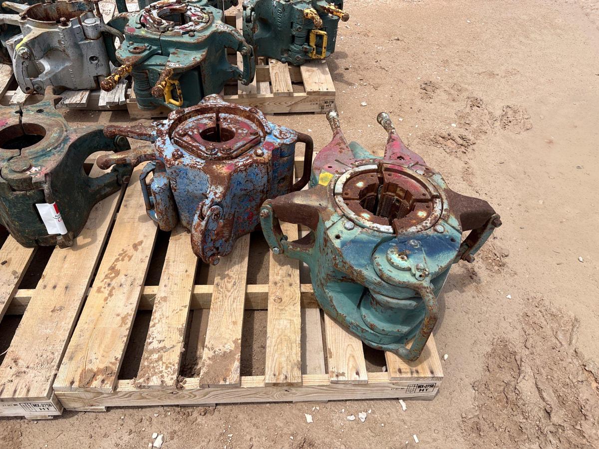 Used (2x$) (1) 150ton & (1) 75ton slip type elevators
