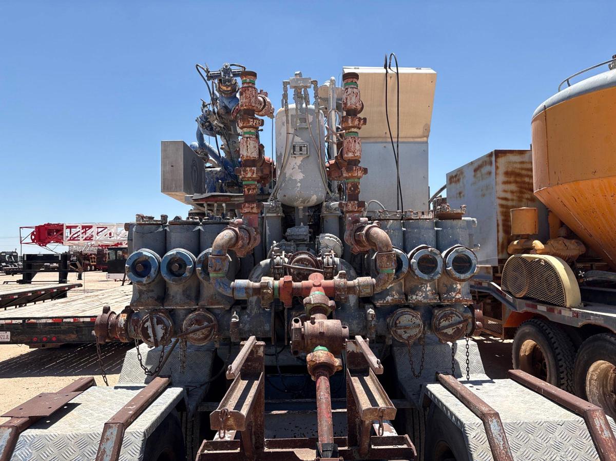Used 2010 EMI ATOKA 26-SD-26-2 DOUBLE PUMPER TRAILER