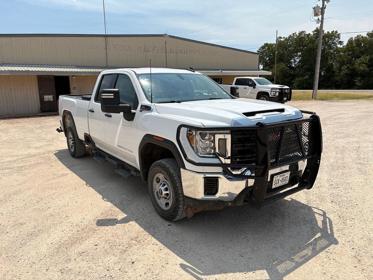 Used 2022 GMC SIERRA 2500HD 2WD CREW CAB PICKUP TRUCK