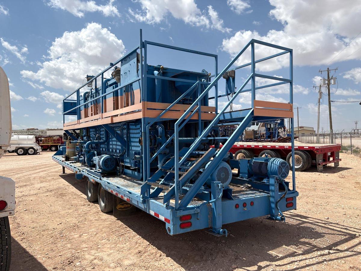 Used 2017 BIG TEX 40’ X 102” T/A GOOSENECK BATCH MIXING TRAILER