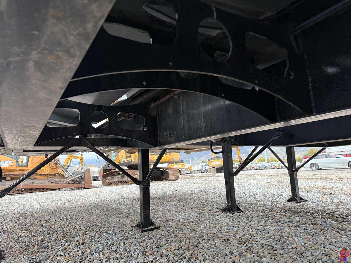 Used 2022 DEMCO 46’ TRI AXLE SIDE DUMP TRAILER