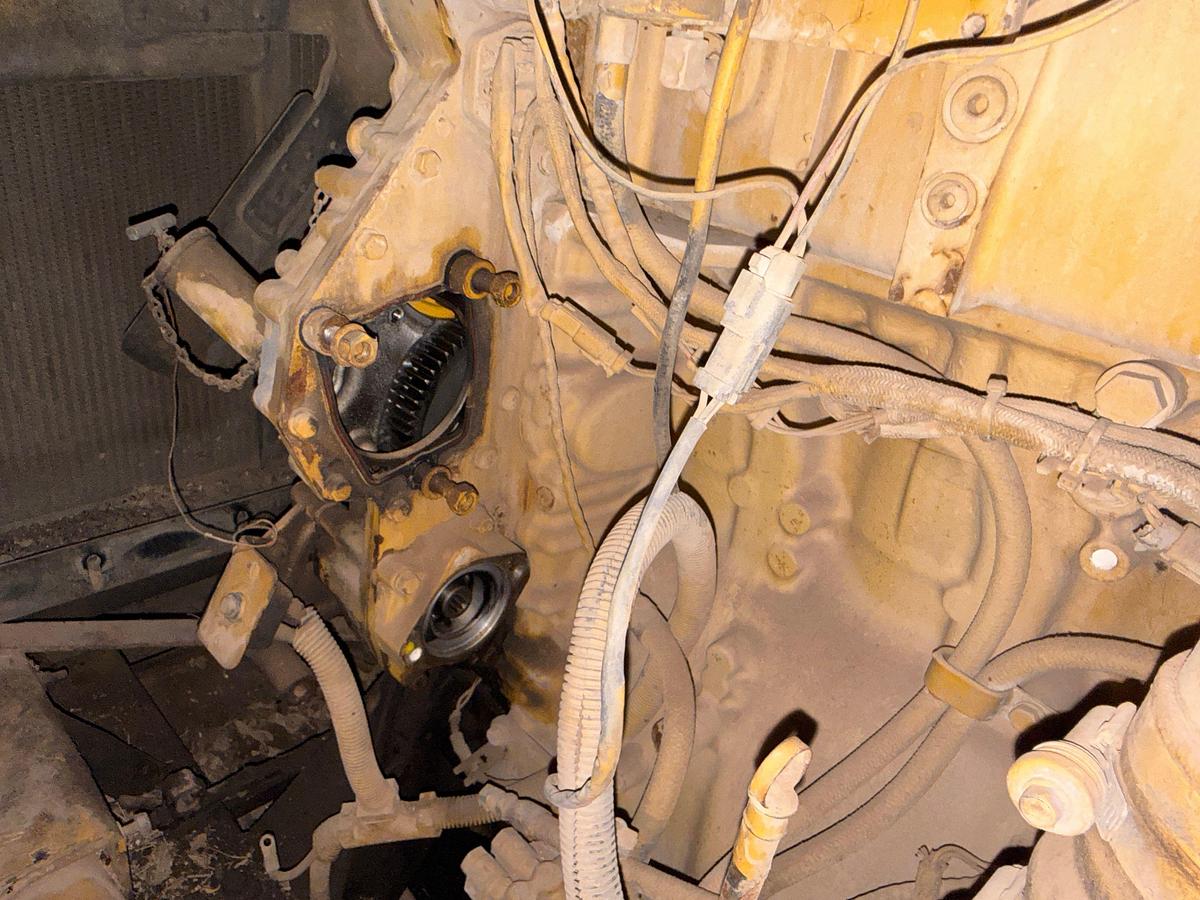 Used CATERPILLAR C15 14.6L  DIESEL ENGINE W/ RADIATOR, (INCOMPLETE)