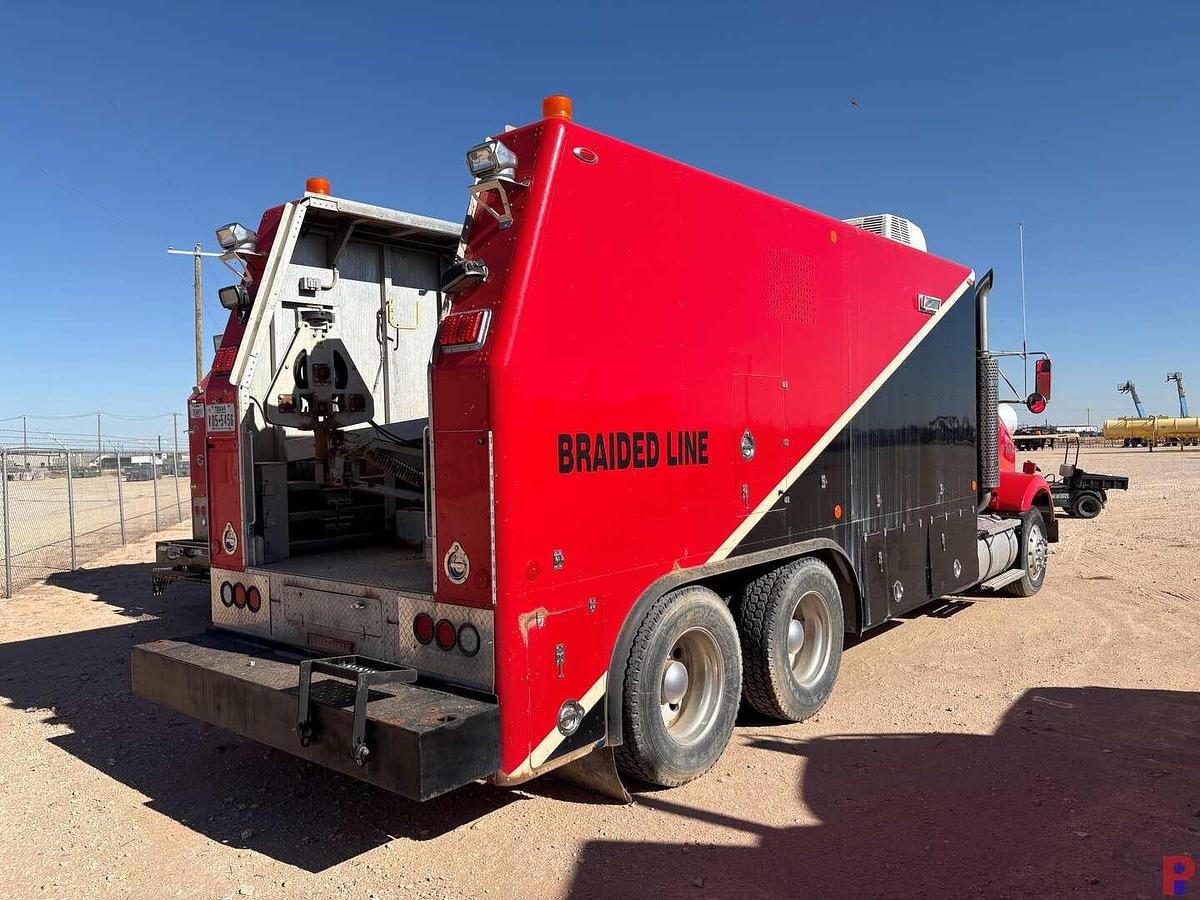 Used 2002 KENWORTH T800 T/A DAYCAB WIRELINE TRUCK (INOP)