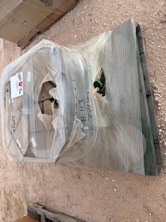Used PALLET W/ (2) LINER T 5-1/2” BLAK-JAK FB MISSION L & (2) LINER ZIRCONIA BLAK-JAK FC-1600 6”