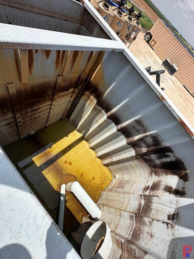 Used 500 BBL. WHEELED WEIR TANK W/ LINER