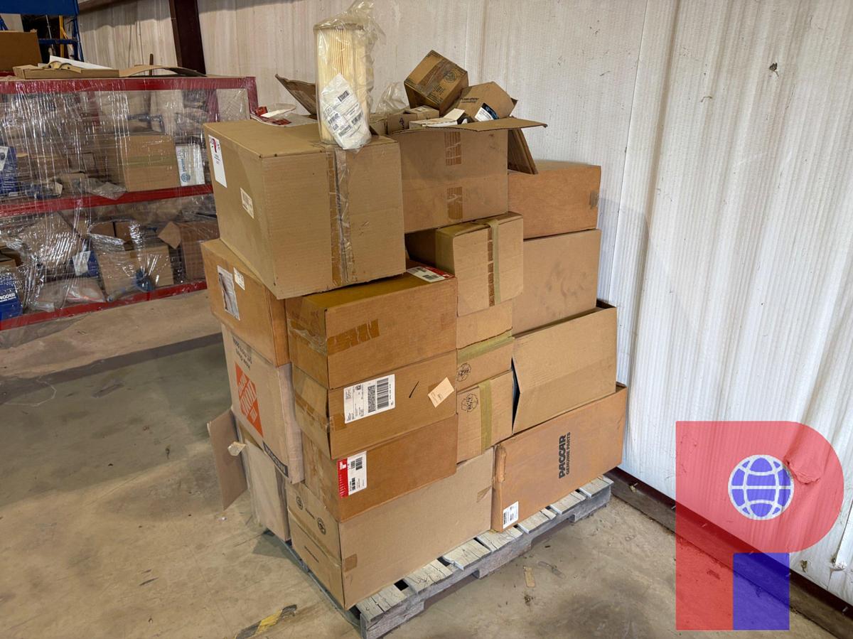 Used PALLET OF ASSORTED FLEET GUARD AIR FILTERS