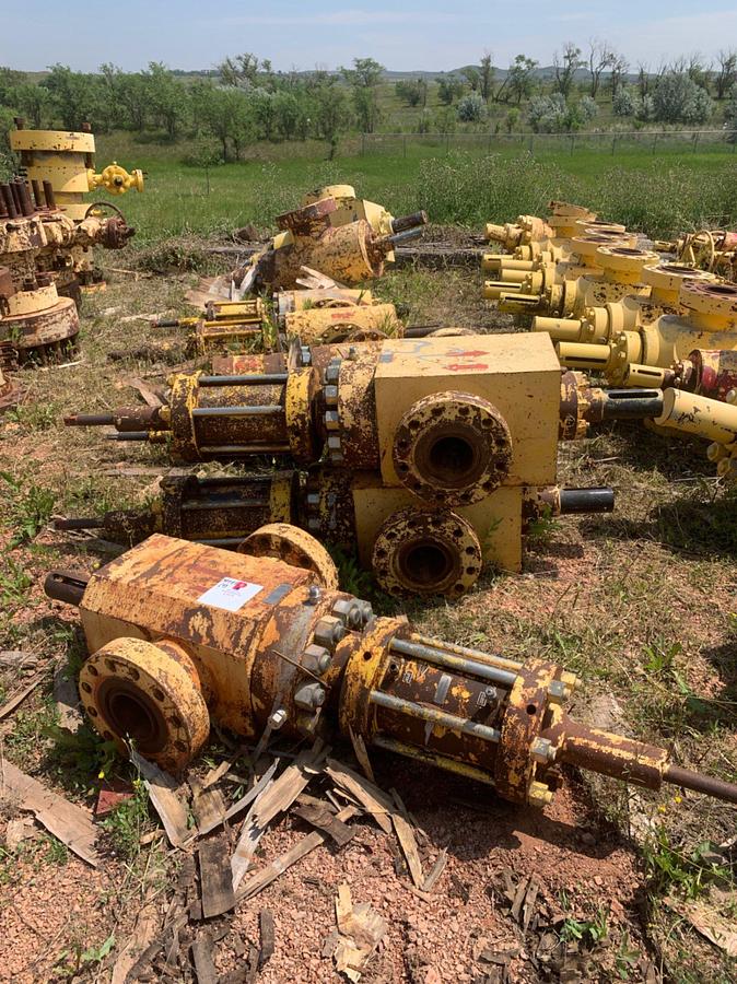 Used (9) 7-1/16 10k Hydraulic Gate Valves