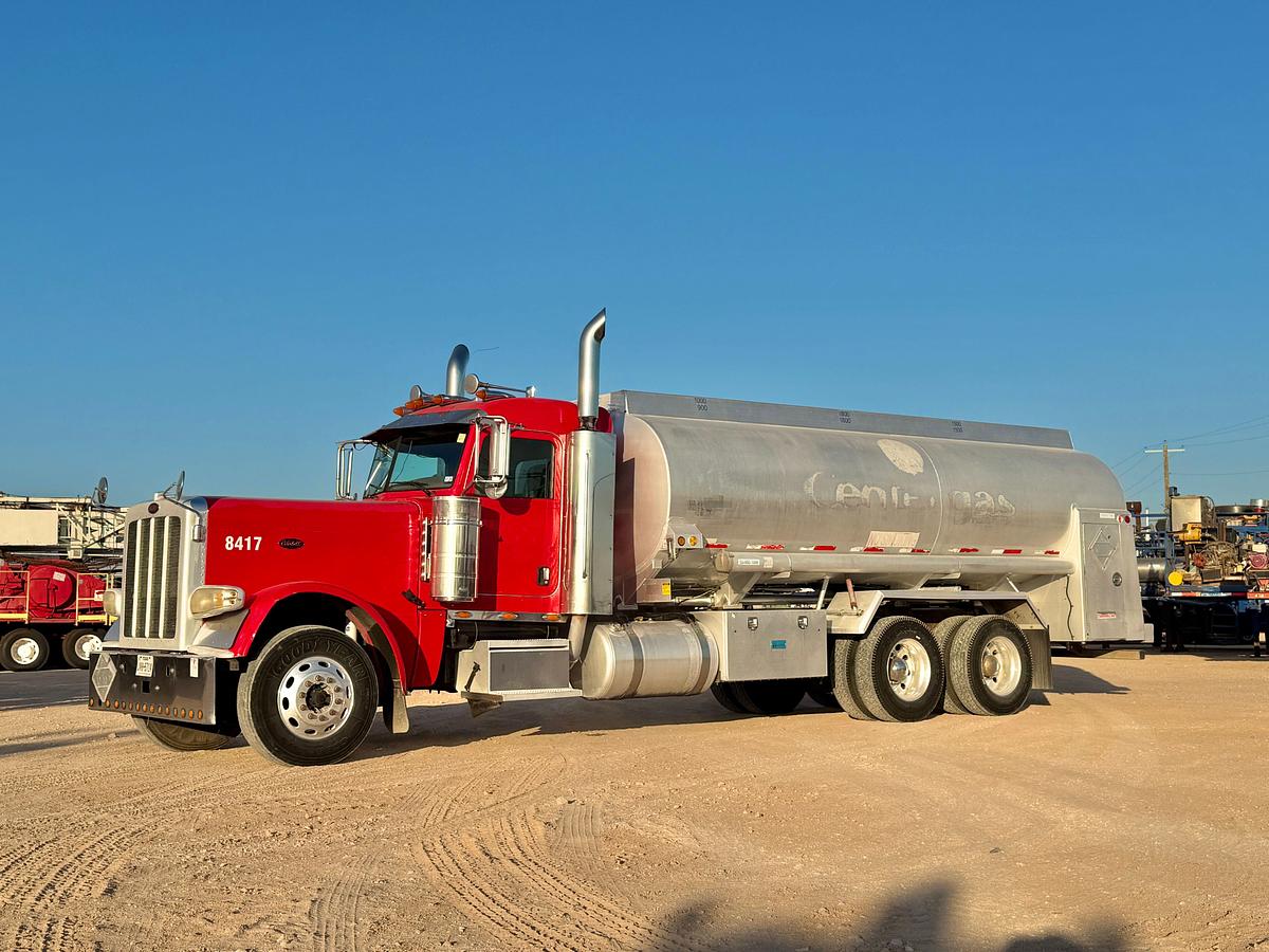 Used 2008 PETERBILT 389