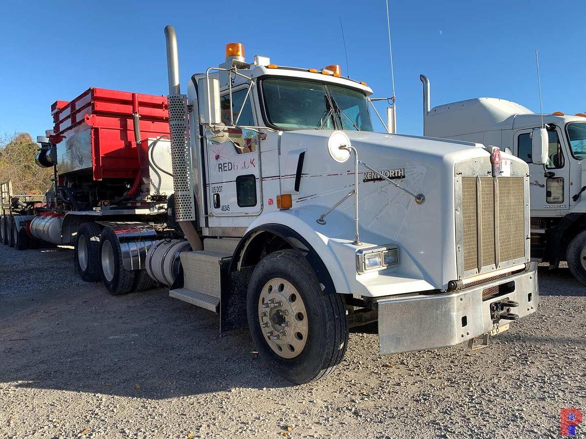Used 2013 KENWORTH T800 DAY CAB TRUCK