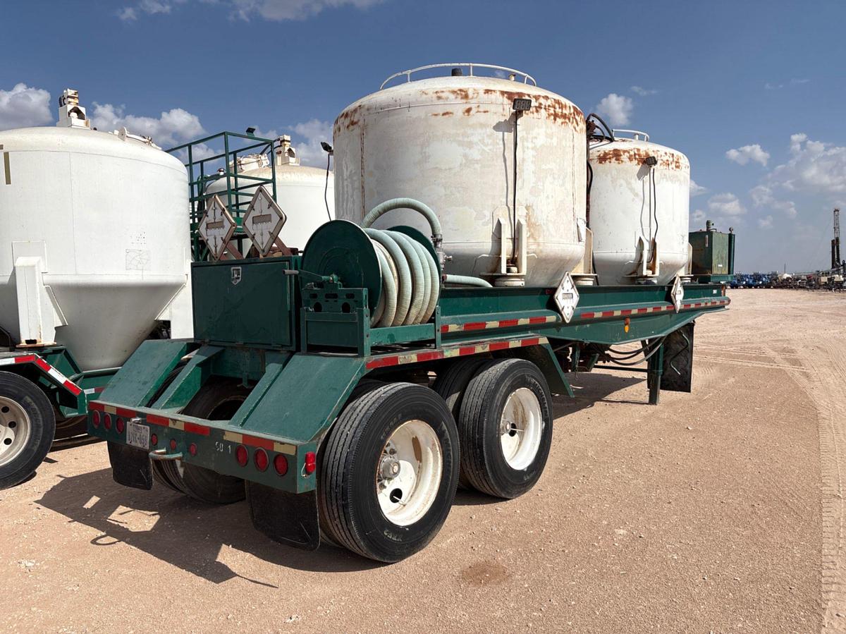 Used 2-pod T/A dry bulk tank trailer