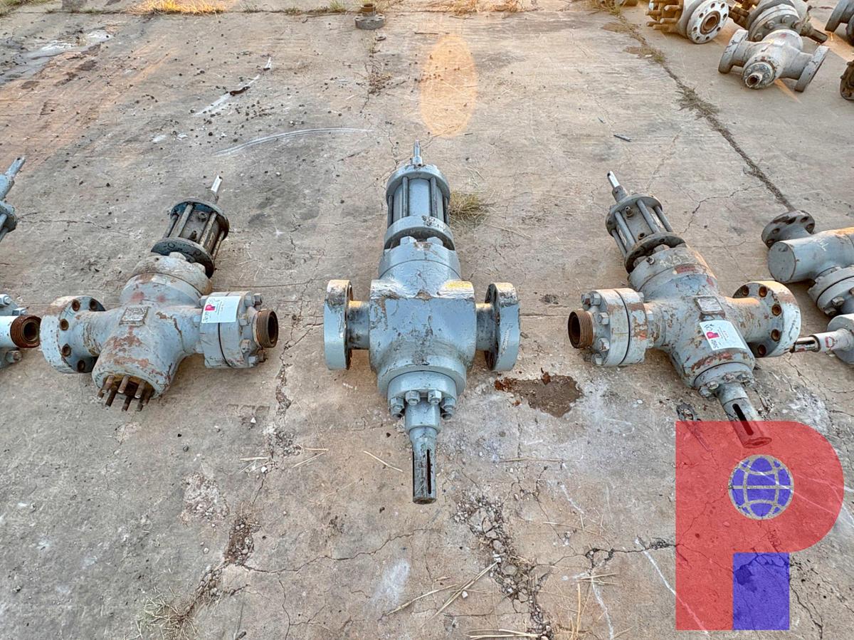 Used (3X$) 4-1/16” 10K HYDRAULIC GATE VALVES