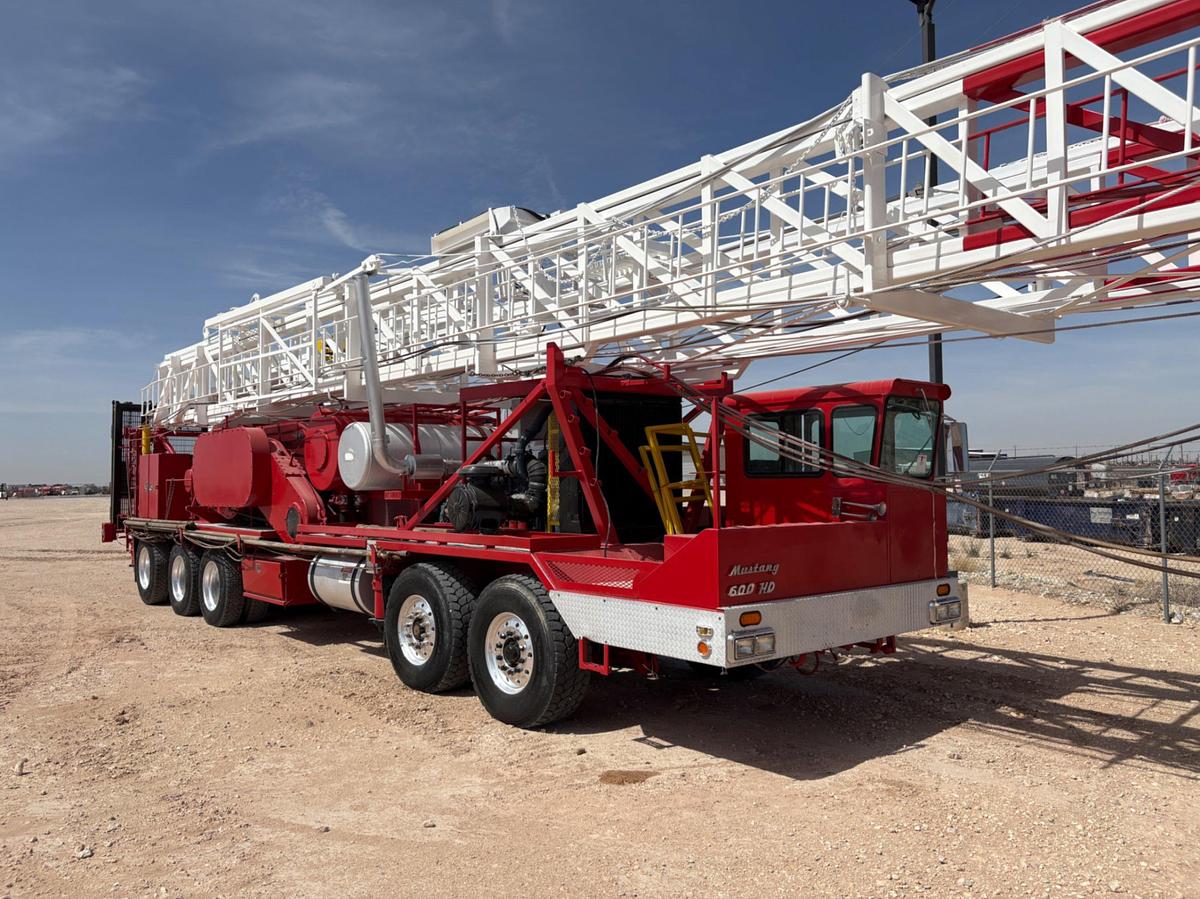 Used 2013 RIG WORKS MUSTANG 600HD DD 5-AXLE WELL SERVICE RIG
