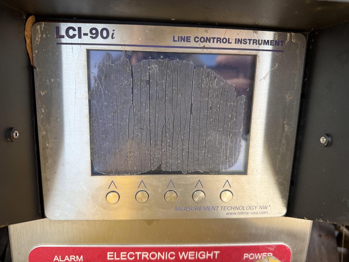 Used PALLET OF WEIGHT INDICATOR COMPONENTS & RELATED
