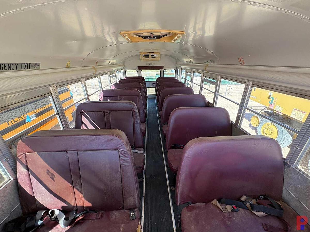 Used 2004 INTERNATIONAL/BLUE BIRD 3800 SCHOOL BUS