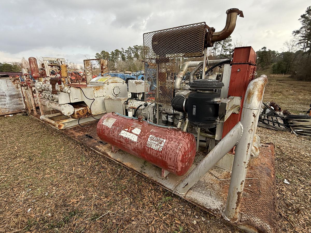 Used EWS 440 5K WP TRIPLEX WELL SERVICE PUMP SKIDDED P/B DETROIT SERIES 60