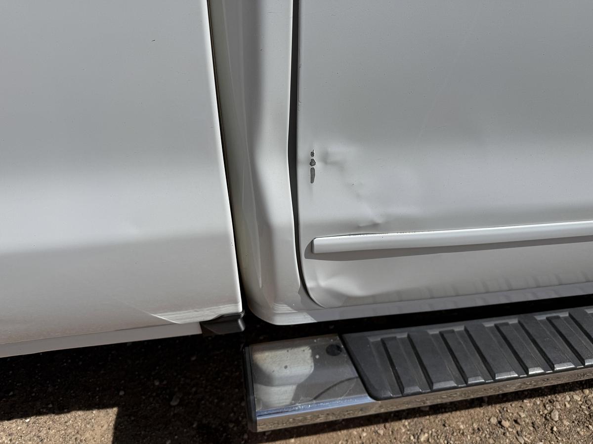 Used 2017 CHEVROLET  SILVERADO 2500HD Z71 4WD CREW CAB PICKUP TRUCK