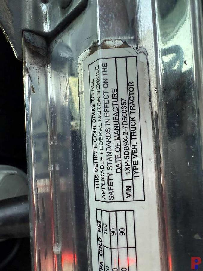 Used 2007 PETERBILT 379 T/A  63” SLEEPER TRUCK