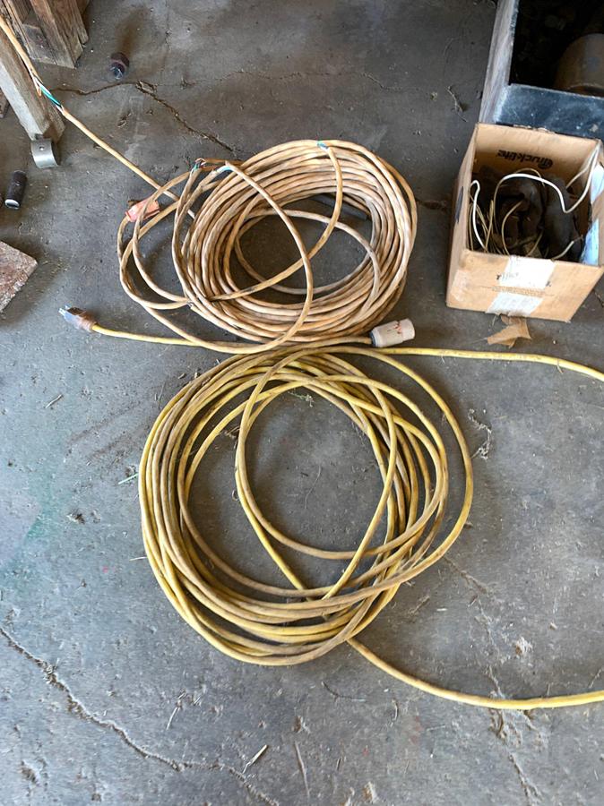 Used Wall of Miscellaneous Truck Parts