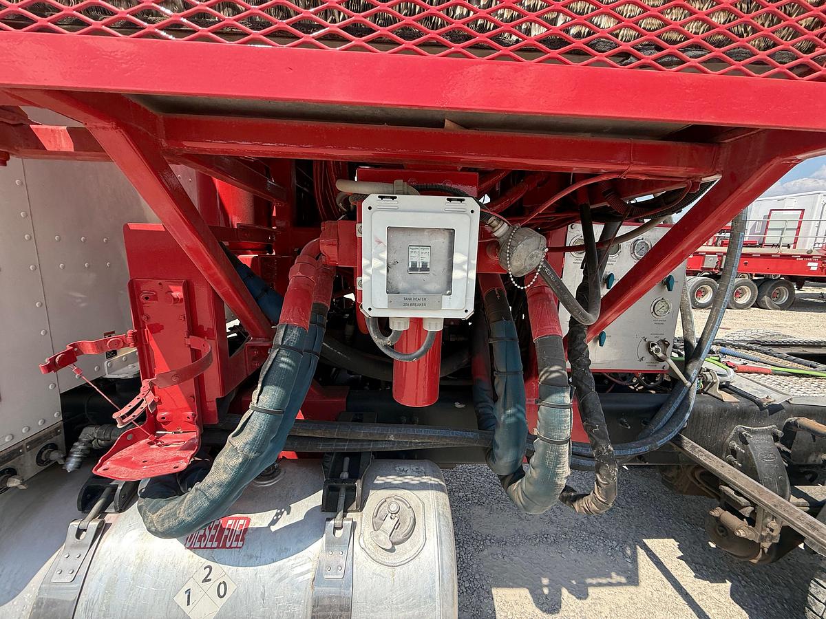 Used 2013 PETERBILT 367 TRI-DRIVE COILED TUBING SUPPORT WET KIT TRUCK