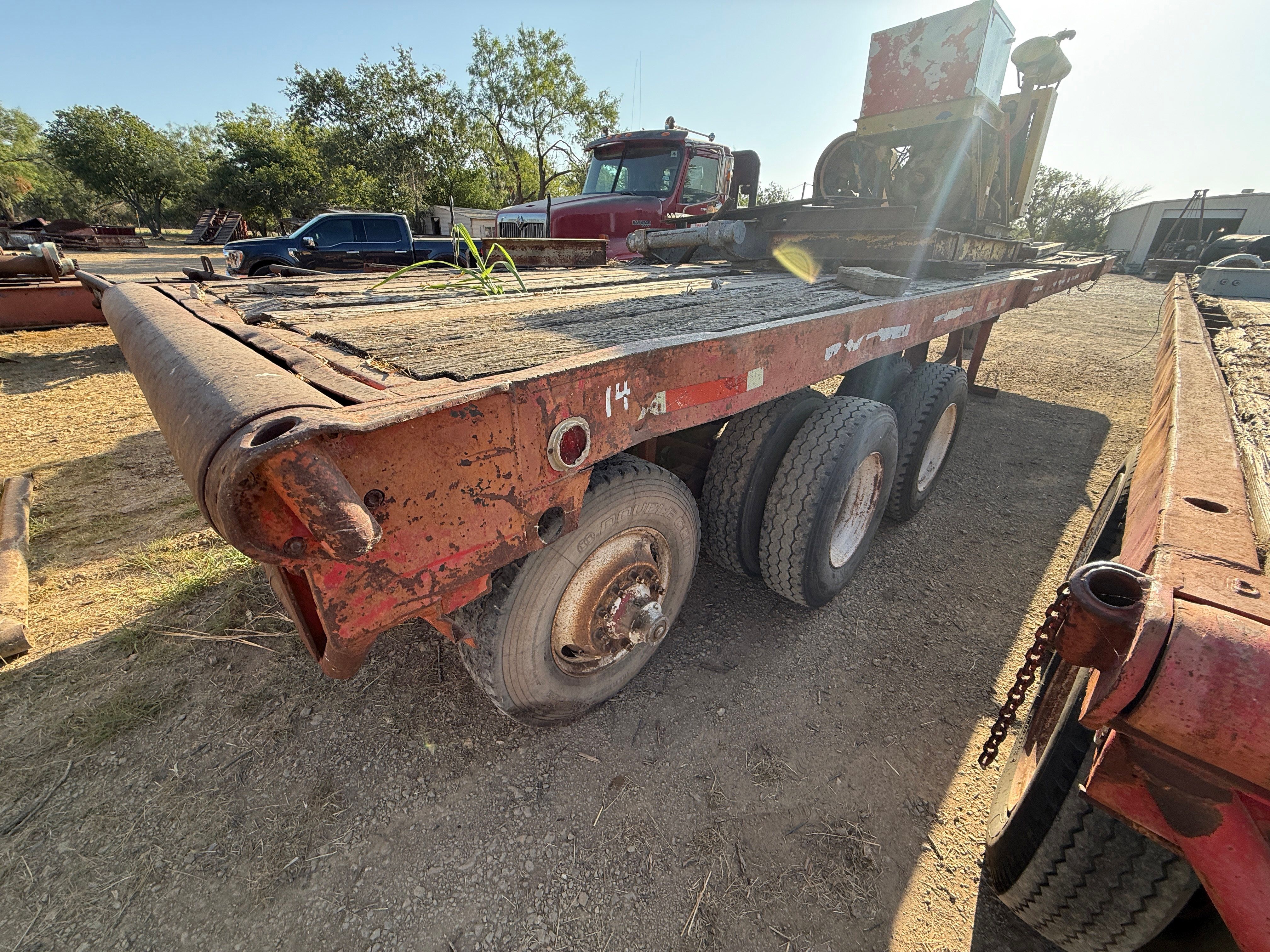 Used 1981 SHOPMADE 36’ X 96” TRI-AXLE OILFIELD FLOAT