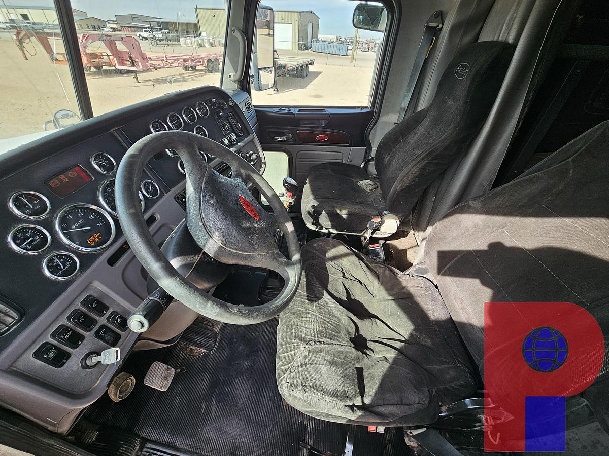 Used 2012 PETERBILT 384 T/A SLEEPER HAUL TRUCK