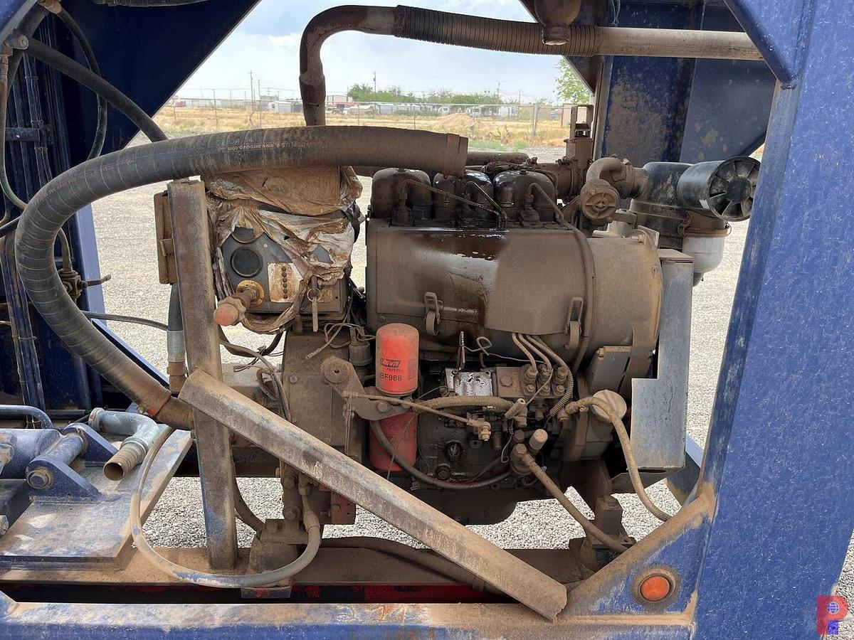 Used 38’ PIPEHANDLER CATWALK TRAILER P/B A DEUTZ 3 CYLINDER ENGINE